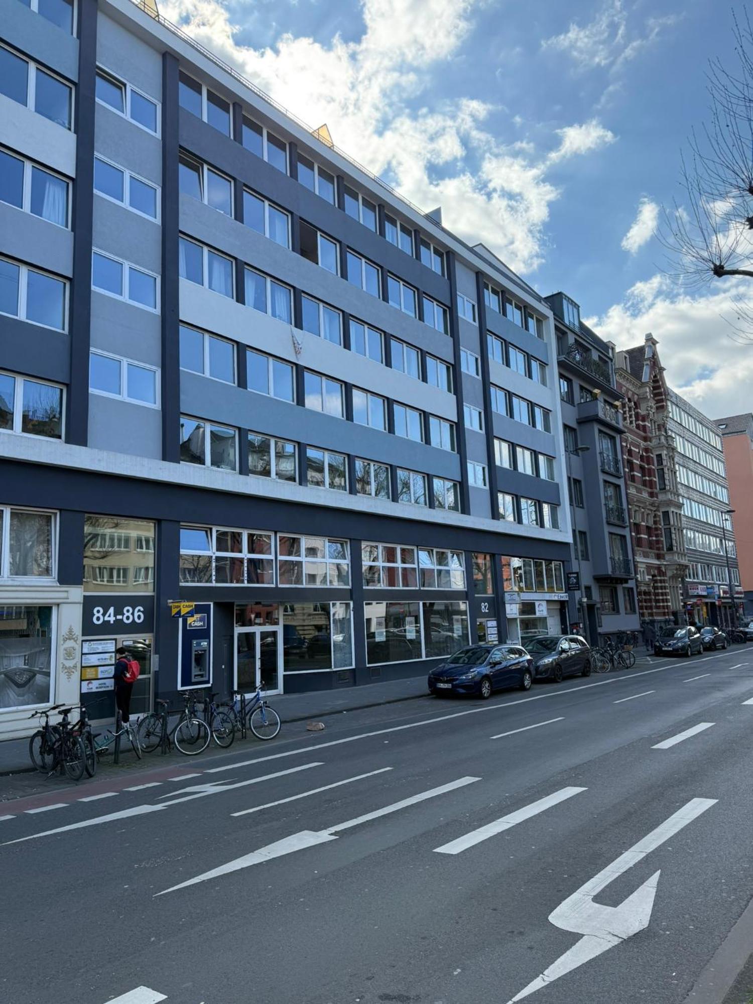 Hotel Garni Emir Кёльн Экстерьер фото