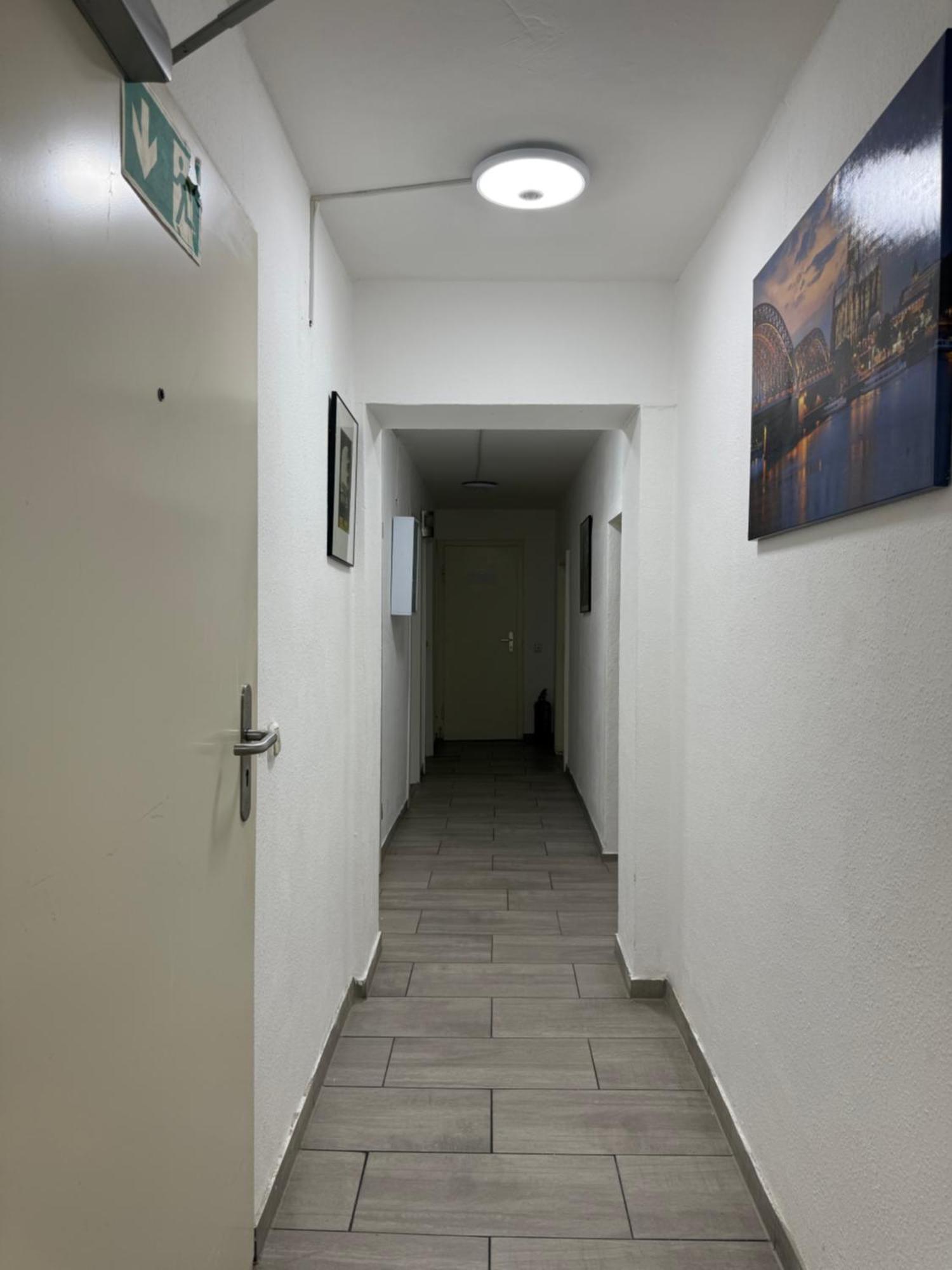 Hotel Garni Emir Кёльн Экстерьер фото