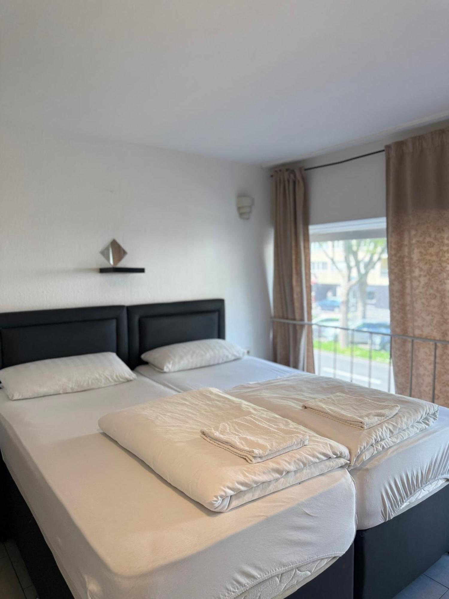 Hotel Garni Emir Кёльн Экстерьер фото
